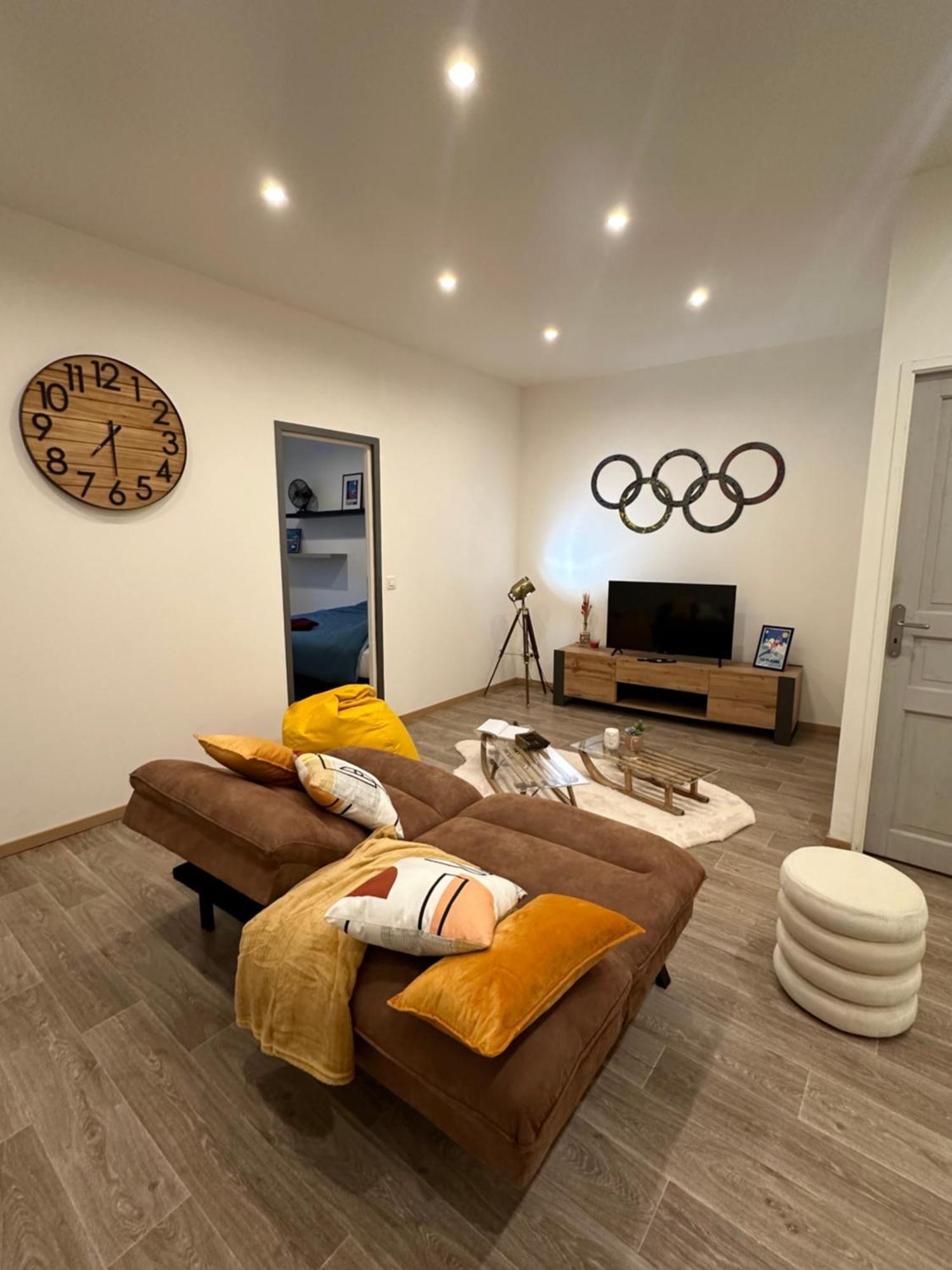 Le Refuge T3 Centre Ville 63M2 Pied Des Montagnes Albertville Exterior foto